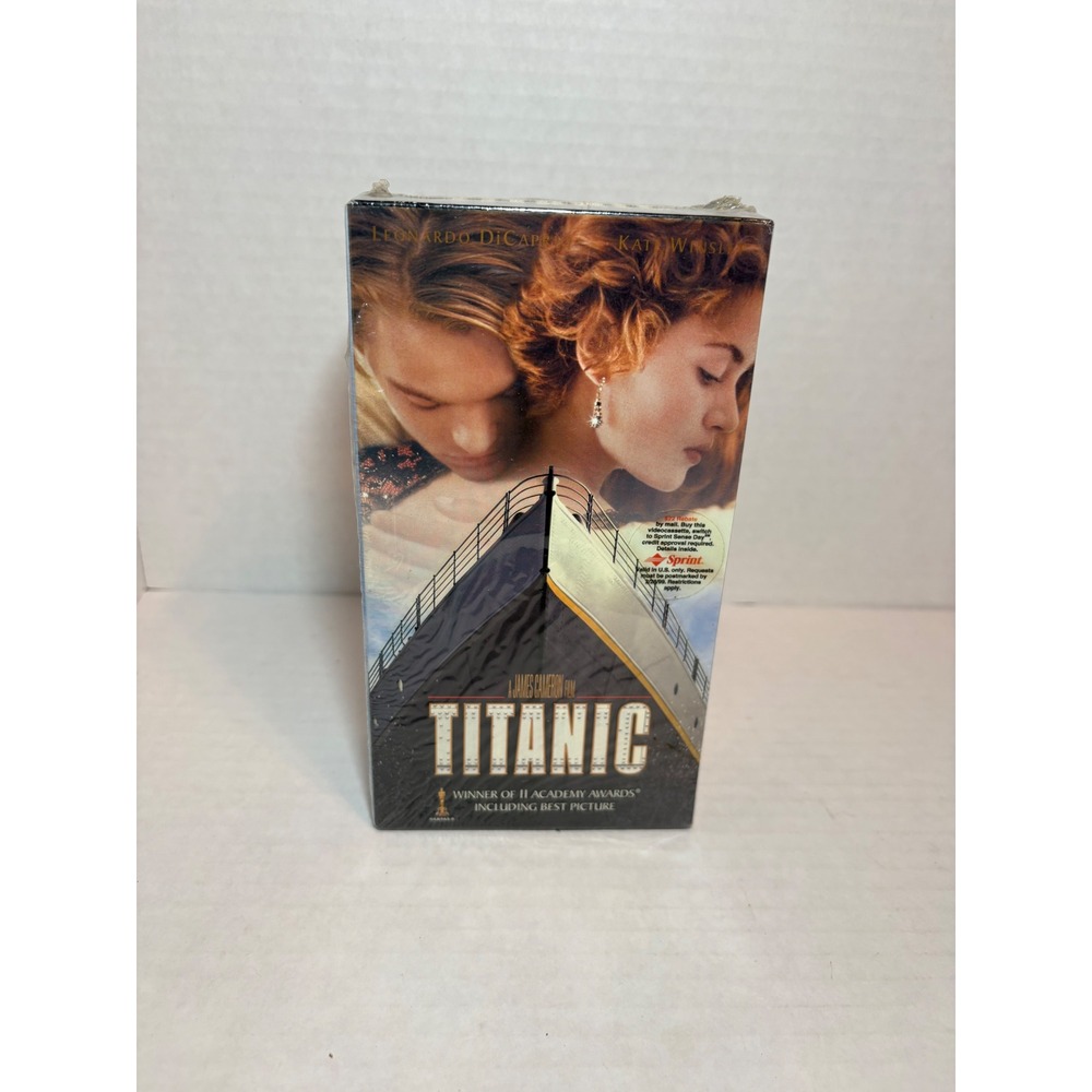 Titanic VHS 1998 2-Tape Set Factory‎ Sealed Paramount Pictures Leonardo DiCaprio